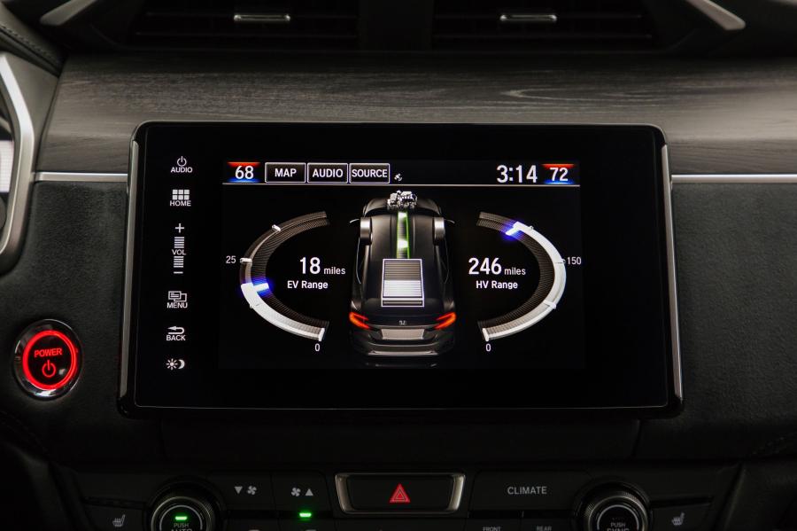 Детали интерьера Honda Clarity Plug-In Hybrid 2017 года  (NA) (фото 62 из 84)
